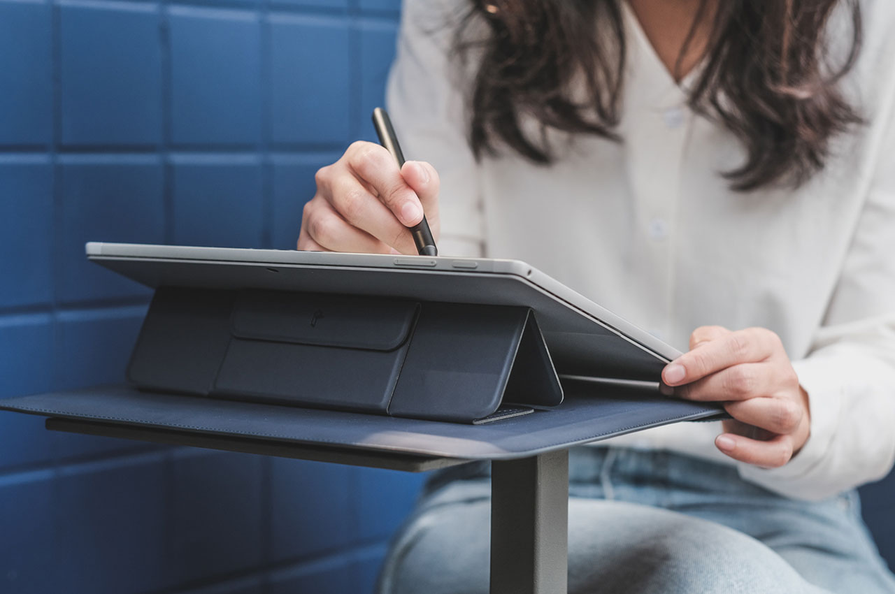 This Ergonomic Laptop Stand Doubles As A Sleeve For Your Most Valuable This Ergonomic Laptop Stand Doubles As A Sleeve For Your Most Valuable
