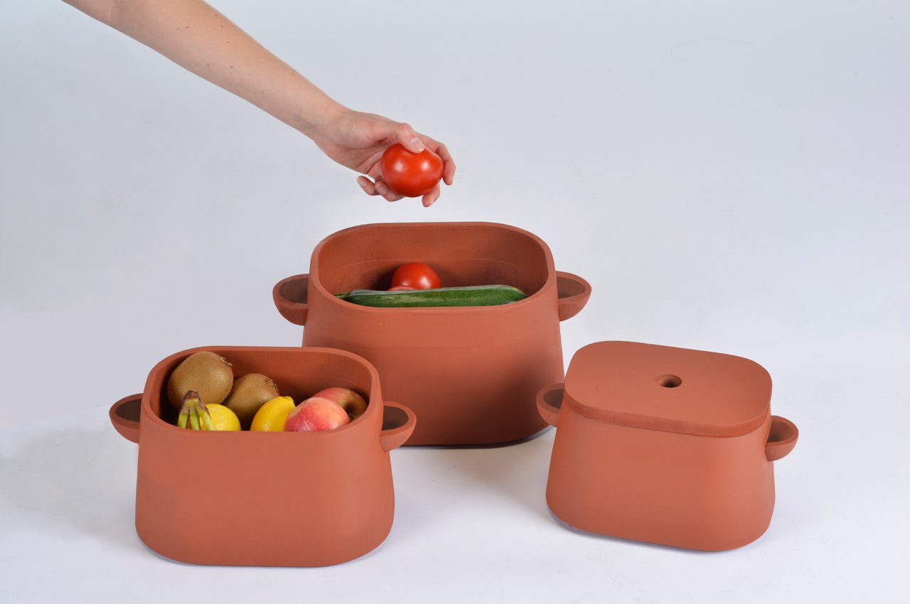 staal Nieuwjaar In dienst nemen This modular terracotta clay pot keeps food cool without any electricity  for refrigeration! - Yanko Design
