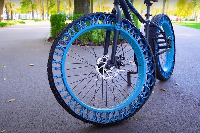DIY the NASA-inspired airless bike tires using PVC pipes, bolts and nuts. Watch the video!
