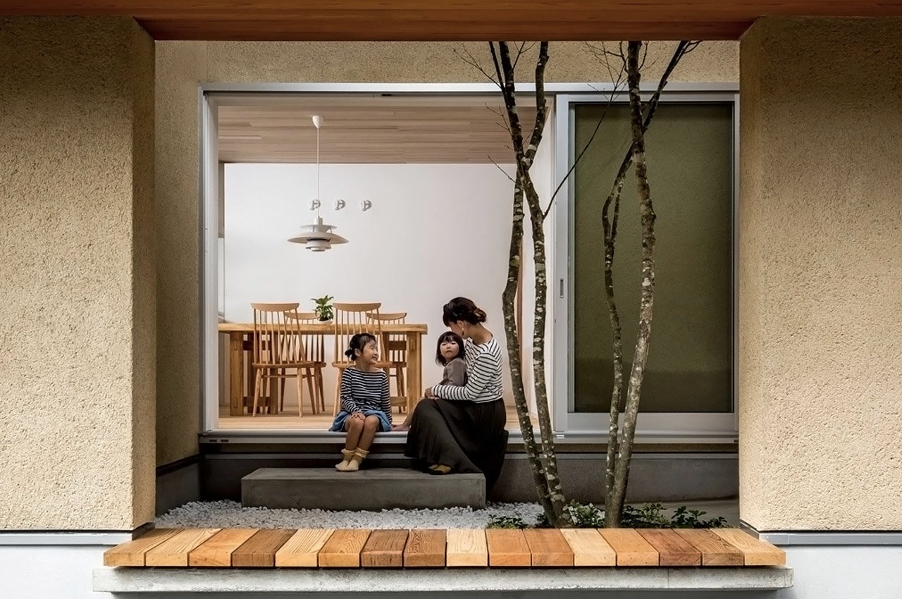 https://www.yankodesign.com/images/design_news/2021/10/japanese-tiny-homes/japanese_tiny_homes_architecture_17.jpg
