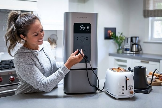 Solar-powered Products designed to help you switch + upgrade to that eco-friendly lifestyle!