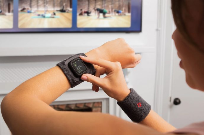 This Apple Watch sweatband keeps your watch sweat-free so you can make the most of your wearable!