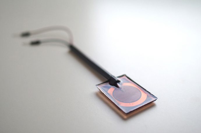 These headphones and mouthpiece rely on bone conduction to transmit audio from your bones to your inner ear!