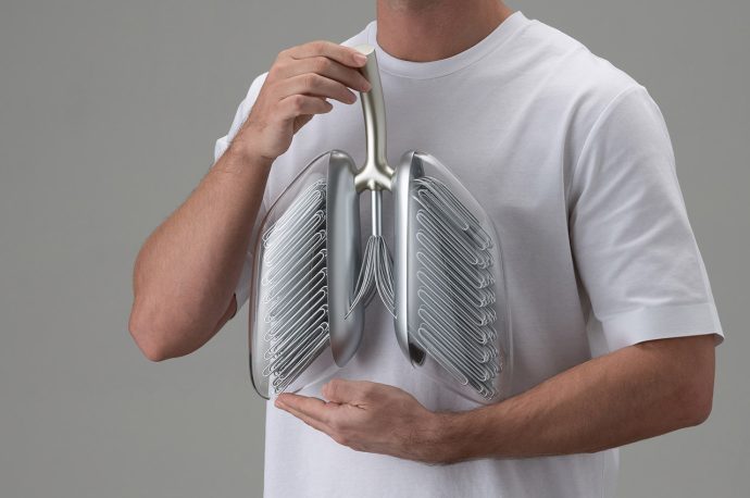 Metal lungs concept uses algae to suck in atmospheric carbon dioxide and replace it with oxygen