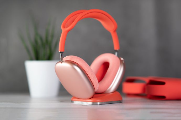 Sleek AirPods Max charger doubles as a magnetic stand that puts your Apple headphones on display