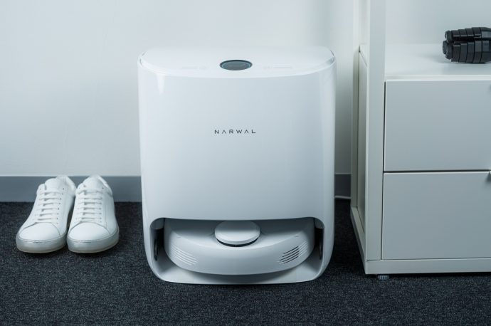 Narwal_T10_robot_mop_and_vacuum_review_yankodesign_hero