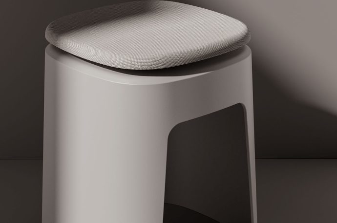 Green offices need this 360-degree rotating ergonomic stool that is recyclable by design