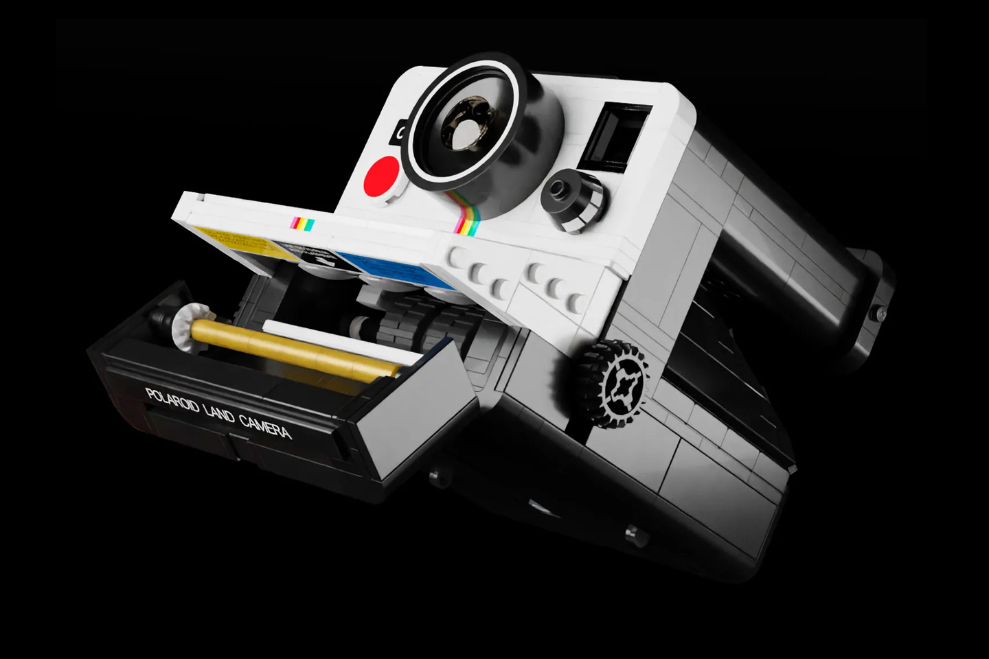 #LEGO version of Polaroid’s iconic OneStep Camera is built to stunning detail with a functioning film tray