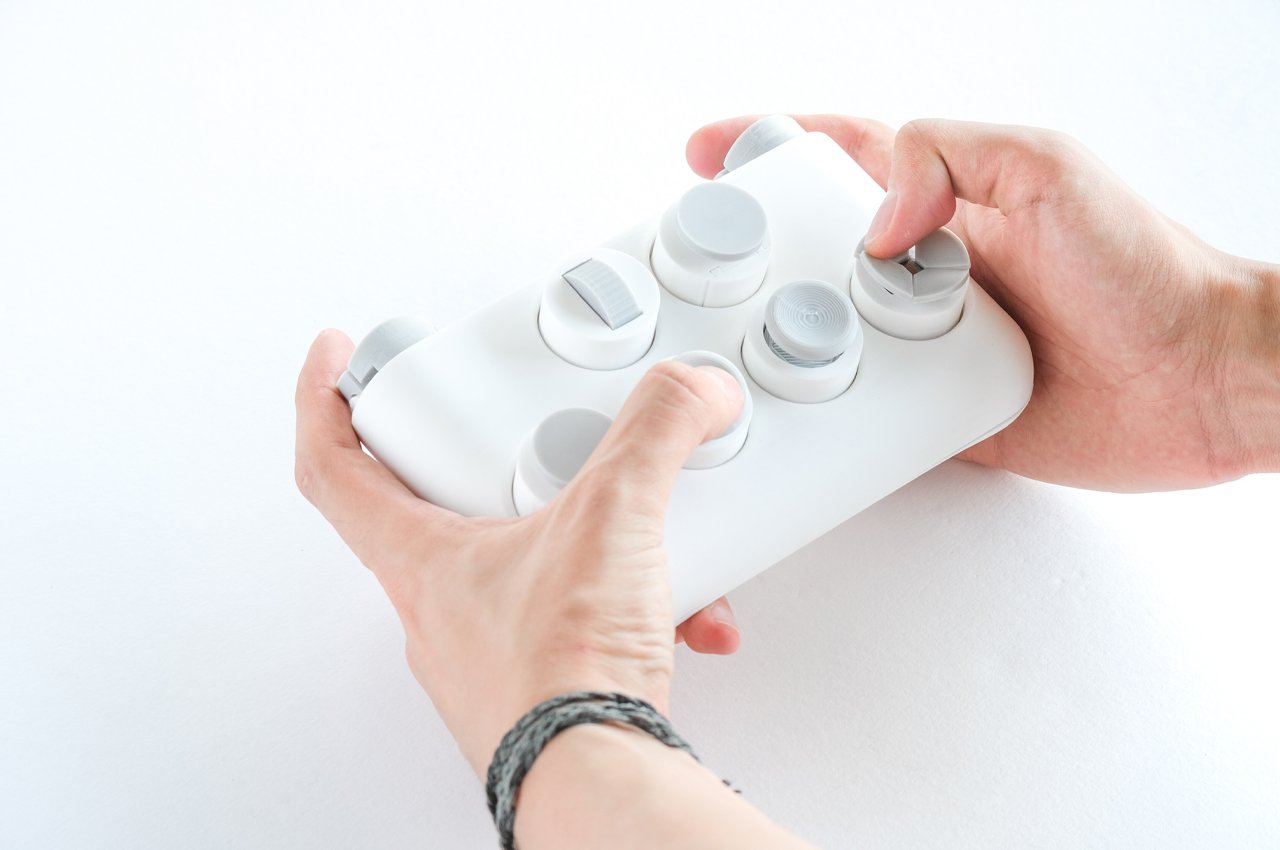 #This modular MIDI controller uses haptic technology for the ultimate gaming experience