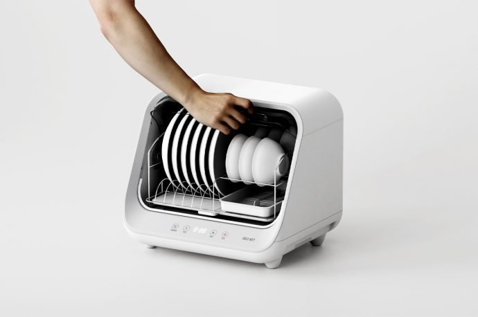 This at-home sanitation device disinfects your dishes using ultraviolet rays