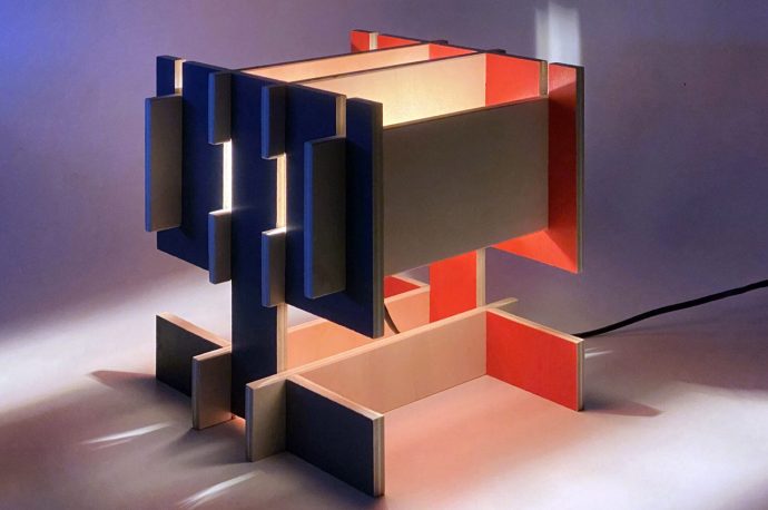 The components of this table lamp were CNC-milled for precise and interchangeable assembly
