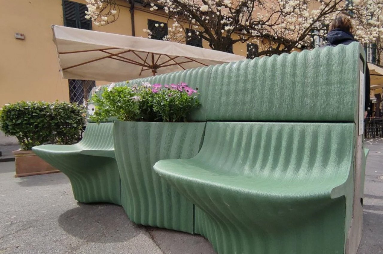 3D technologies transformed plastic waste into city benches to beautify concrete barriers