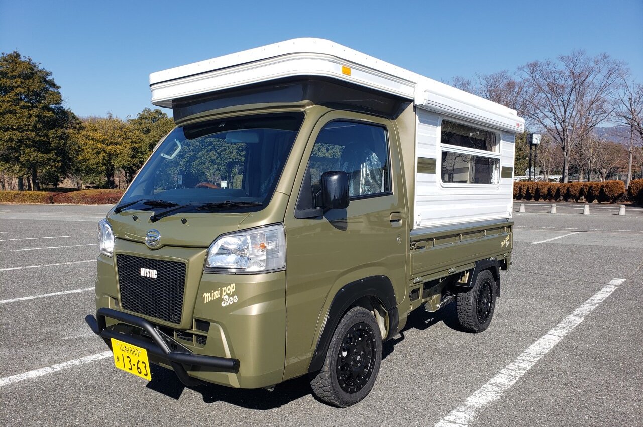 Japanese manufacturer designs the perfect truck bed camper with pop-up roof  for off-road family adventures - Yanko Design