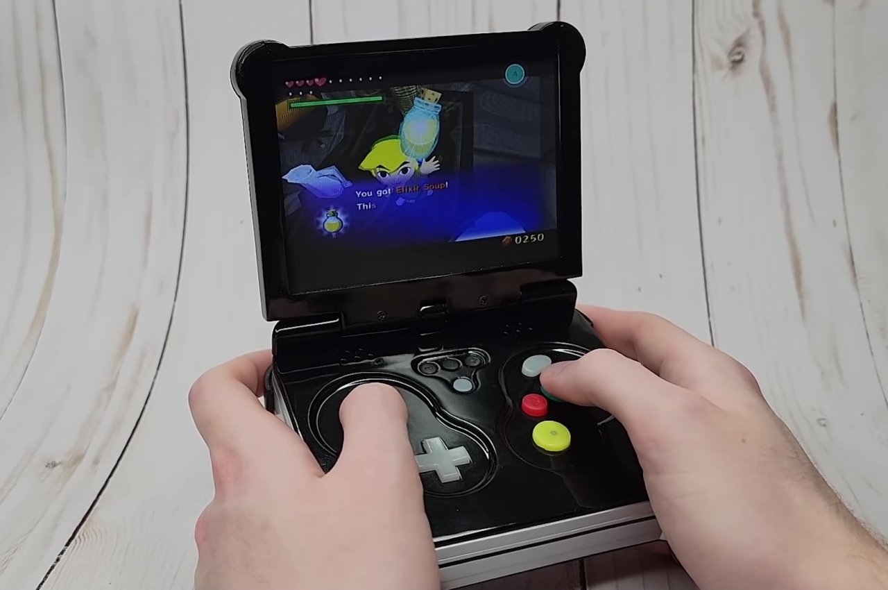 GameCube Advance brings a fantasy gaming handheld to life - Yanko