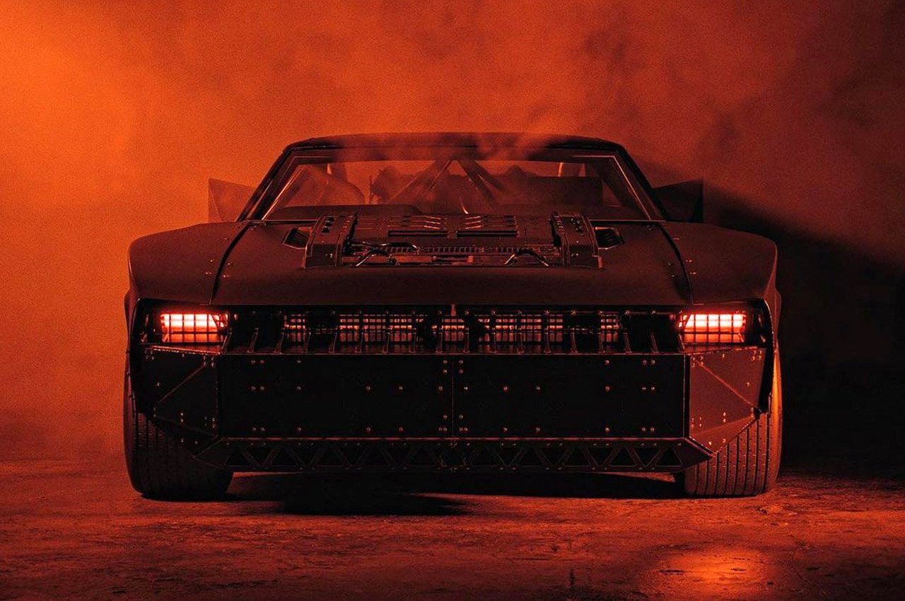 first look at batman's new muscle-car-inspired batmobile