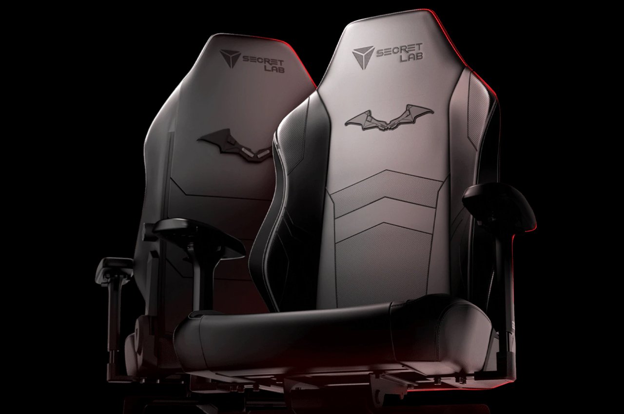 Secretlab’s Batman Movie Edition Gaming Chair for your ultimate Batcave has detachable logo on backrest