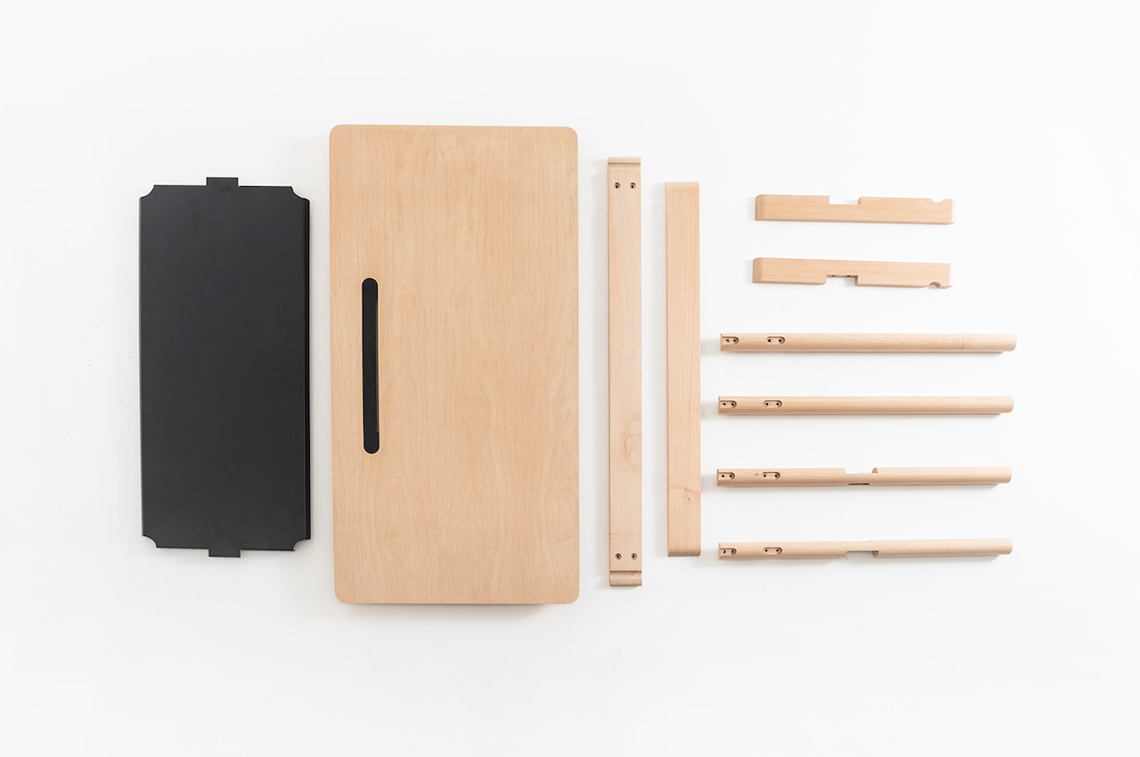 Alberto Monteón Eleven Desk