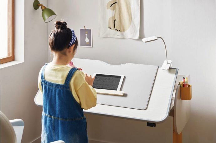 JEROME Kids Adjustable Desk