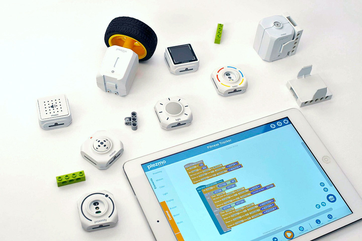 #Plezmo is an Award-winning Modular IoT toy that introduces kids to the fundamentals of coding
