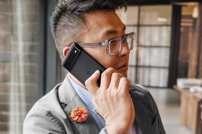 Google and Samsung are making phone repairs a lot more accessible