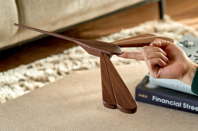 Gingko’s Dragonflight Balance Light is part table-lamp, part kinetic sculpture