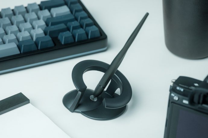This futuristic pen hovers like magic in defiance of gravity and boredom