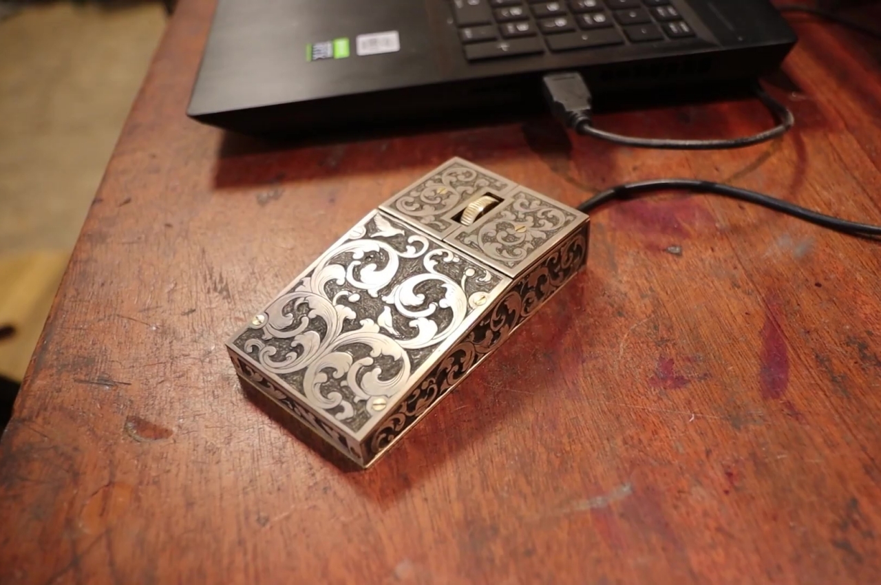 #This self-made engraved metal mouse is craftsmanship at its finest