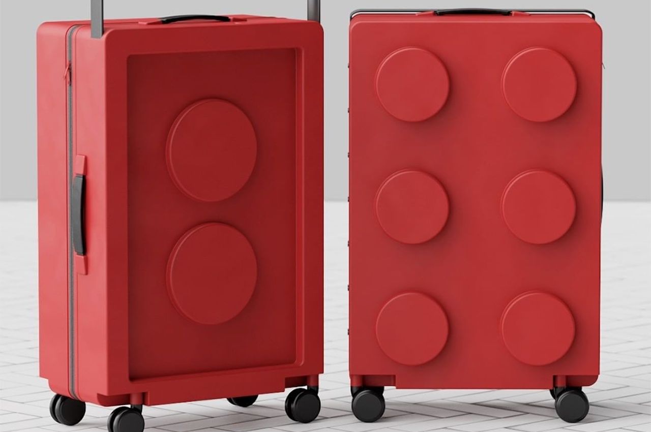 LEGO Luggage Features