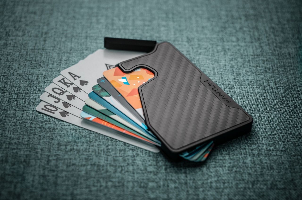 #Fantom X: The perfect minimalist wallet for materialists