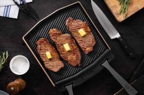 Ooni’s Dual-Sided ‘Grizzler’ Plate works equally well for grilling hamburgers or sizzling veggies
