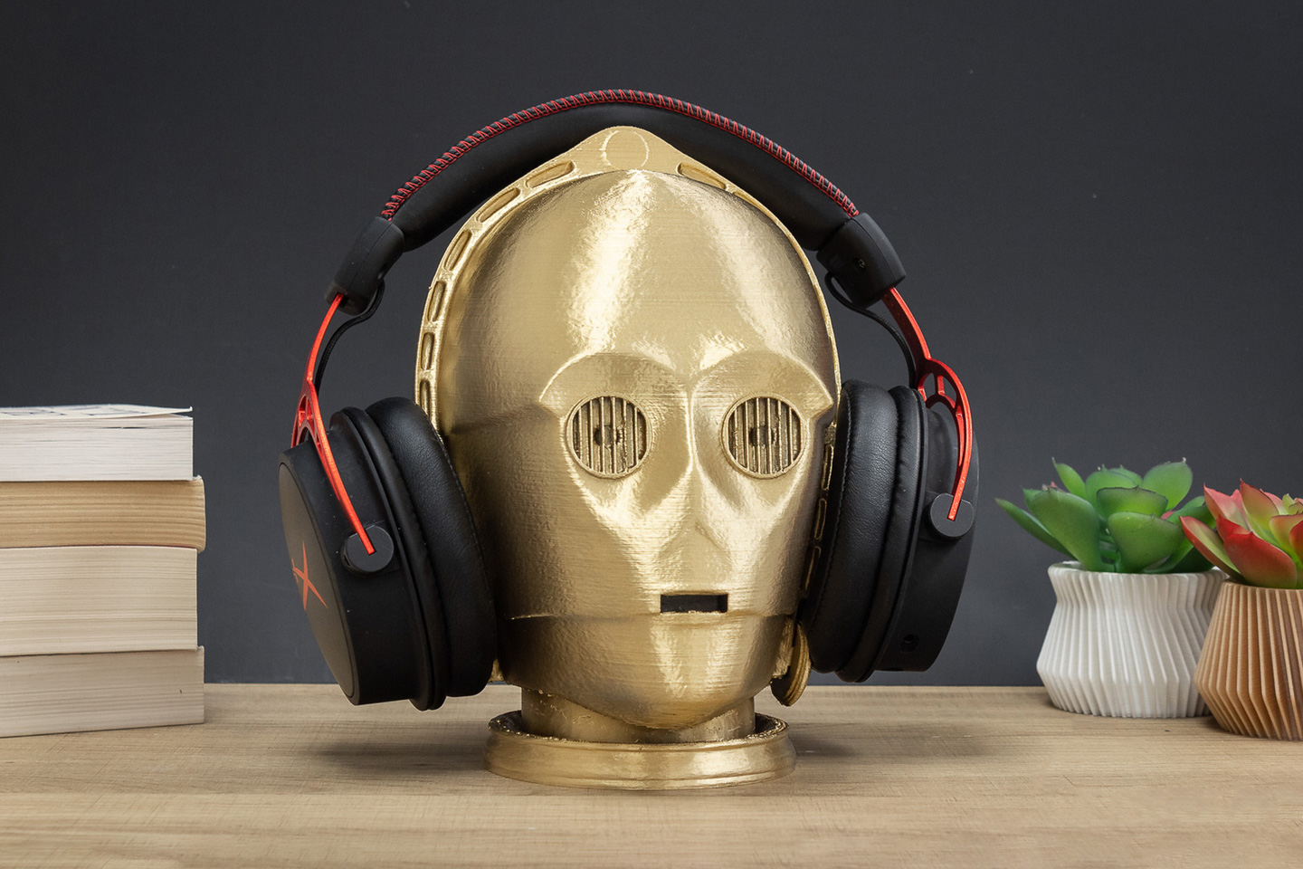 #Star Wars inspired 3D-printed headphone stands are the perfect accessory to celebrate May the 4th!