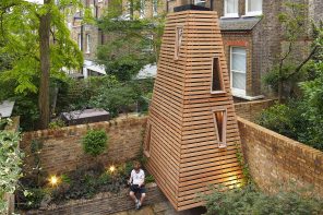 Treeless treehouse “sprouts up” in London home’s garden