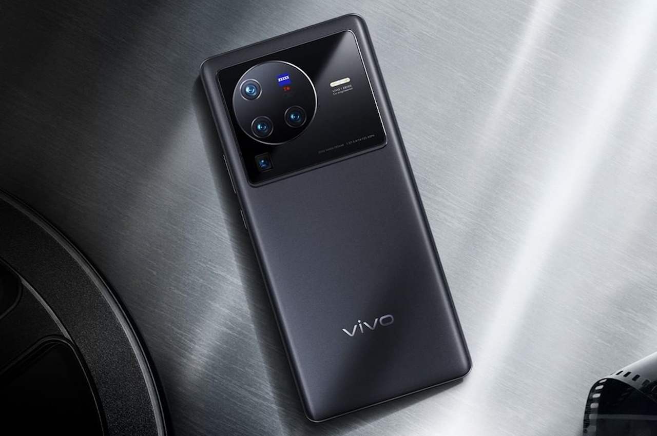 #Vivo X80 Pro design highlights the cameras in an awkward way