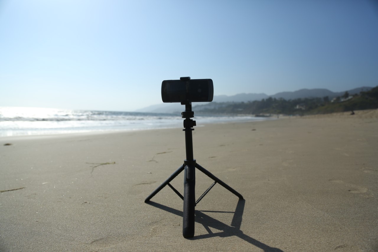World's first MagSafe tripod lets you turn your iPhone into a powerful cinematic device - Yanko Design