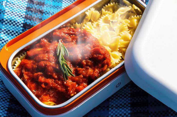 This sleek self-heating bento box looks like something Apple would create