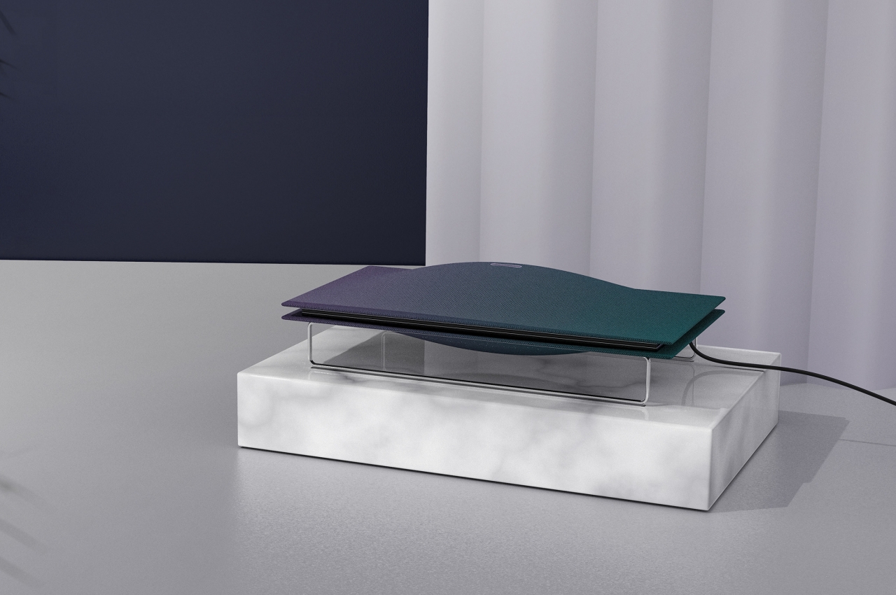 #This wireless speaker concept looks like an eerie UFO made of fabric