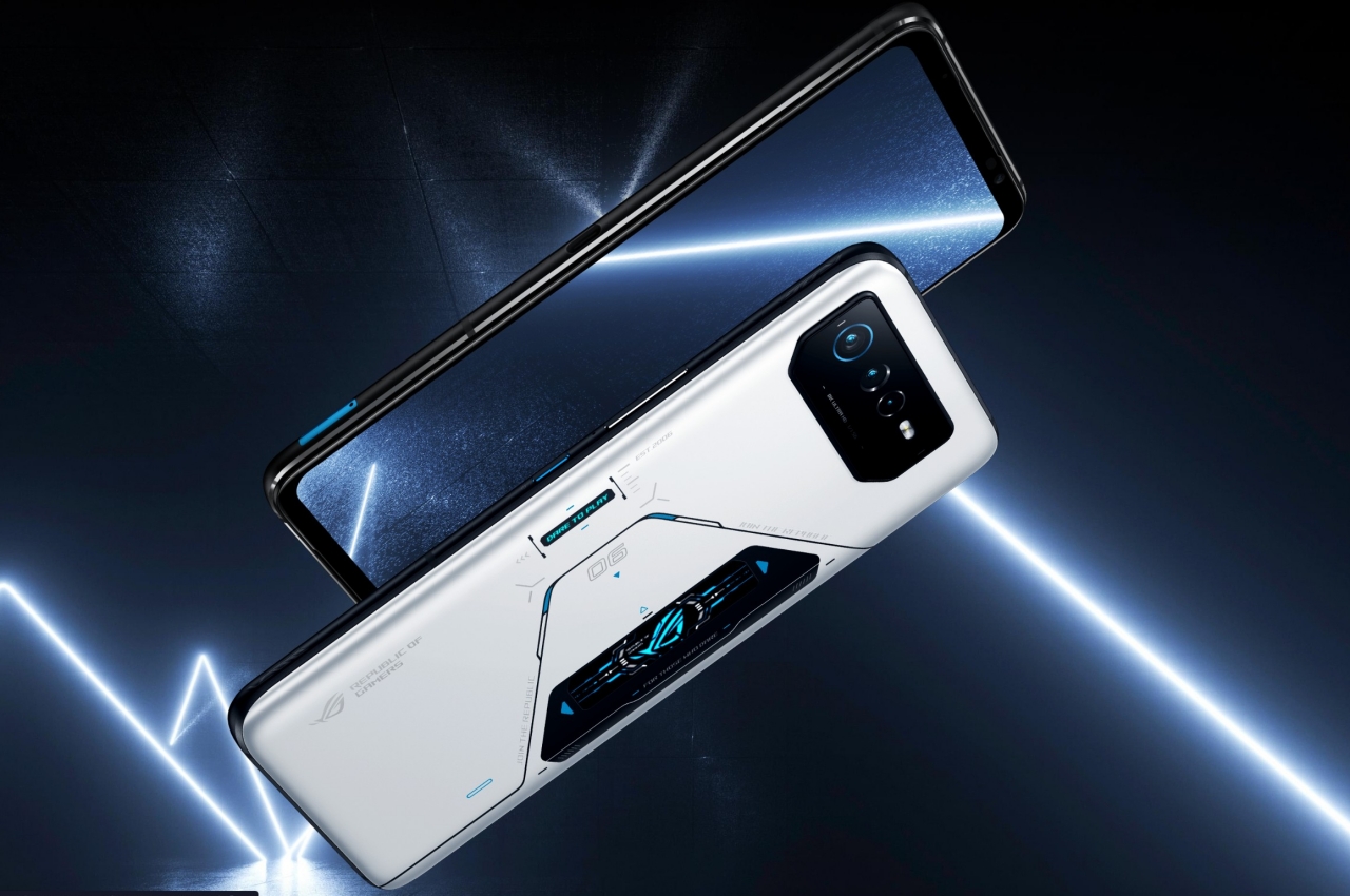 #ASUS ROG Phone 6 design tells the tale of two futures
