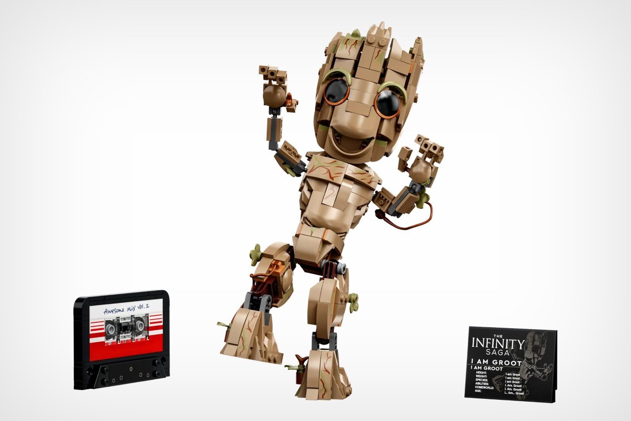 LEGO's I Am Groot figure comes with repositionable limbs and even its own  LEGO mixtape cassette! - Yanko Design