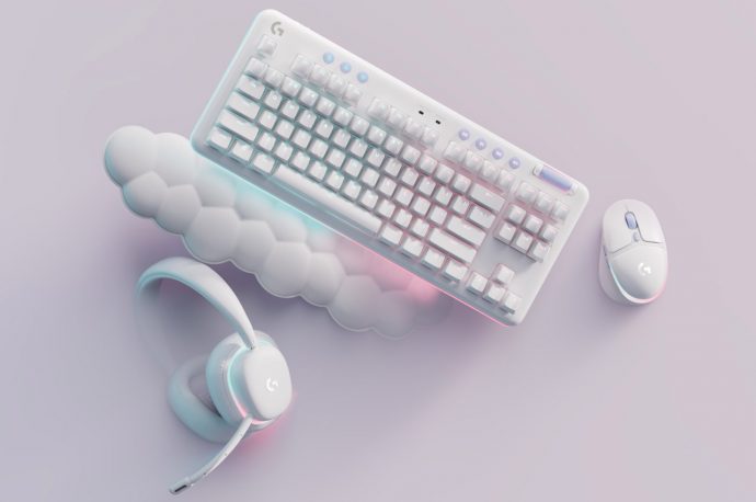 Logitech’s gender inclusive headphones, keyboards and mouse are pure eye-candy but a tad pricy