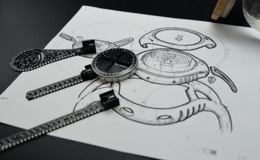 https://www.yankodesign.com/images/design_news/2022/07/this-quirky-contraption-is-a-non-perforating-compass-that-does-more-than-draw-circles/exlicon-5-510x314.jpg