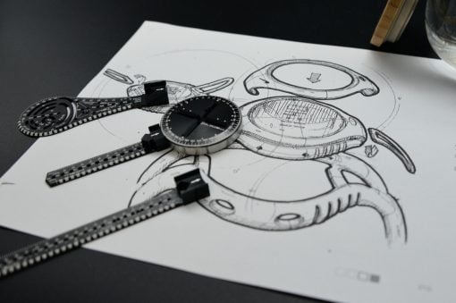 https://www.yankodesign.com/images/design_news/2022/07/this-quirky-contraption-is-a-non-perforating-compass-that-does-more-than-draw-circles/exlicon-5-510x339.jpg