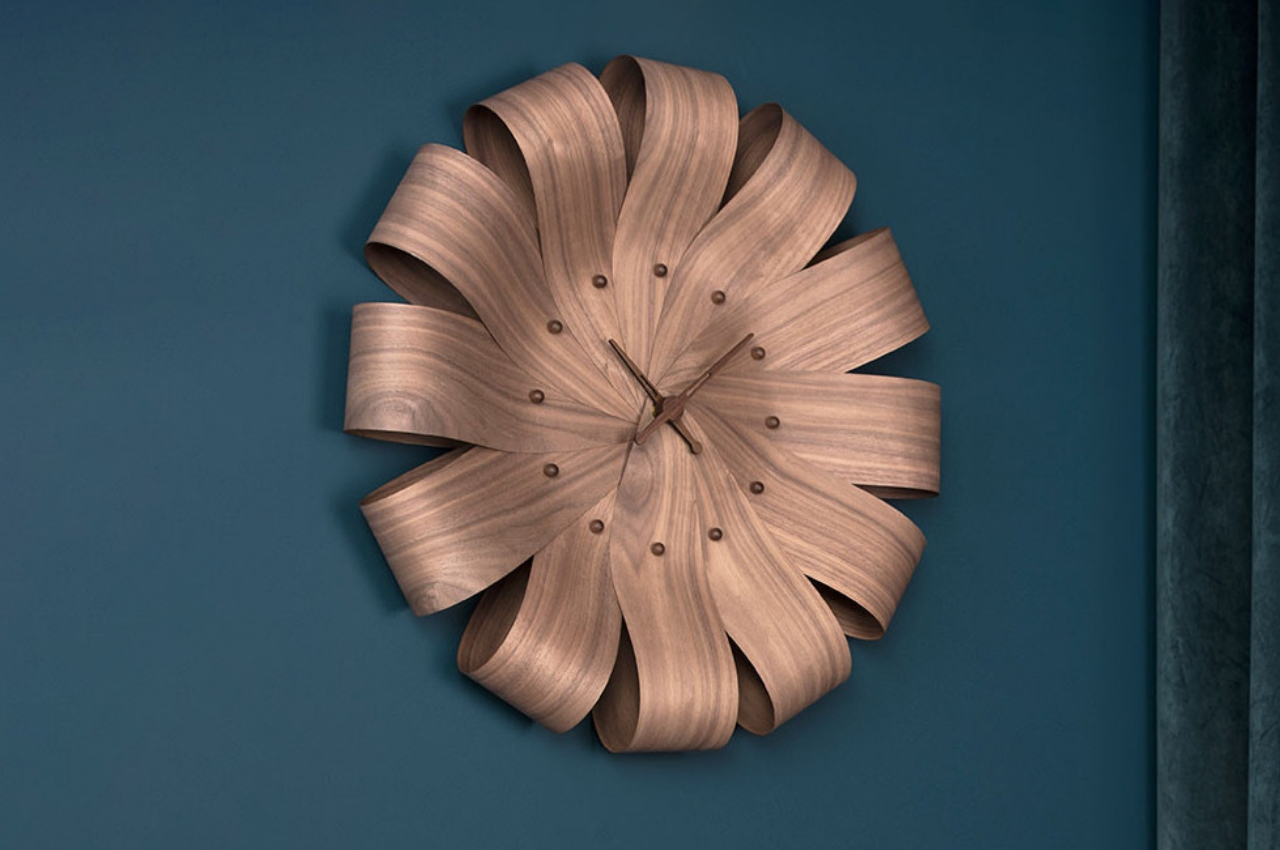 #This stunning wooden wall clock is like a metaphor for time as a gift