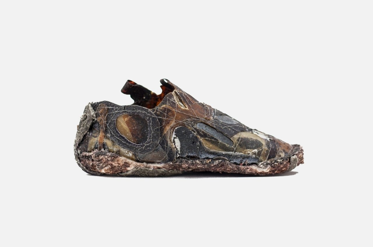 #“Decaying” shoes are made from organic materials