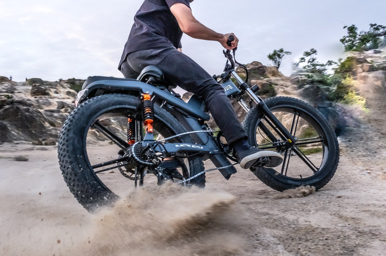 #ENGWE X26 E-bike conquers all terrains with its 1000W motor and dual batteries