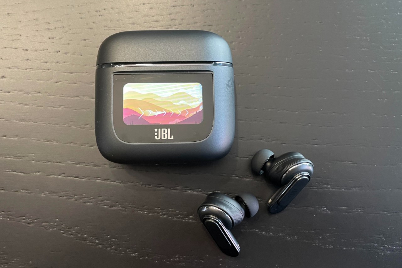 JBL unveils the Tour PRO 2 TWS Earbuds with an actual touchscreen