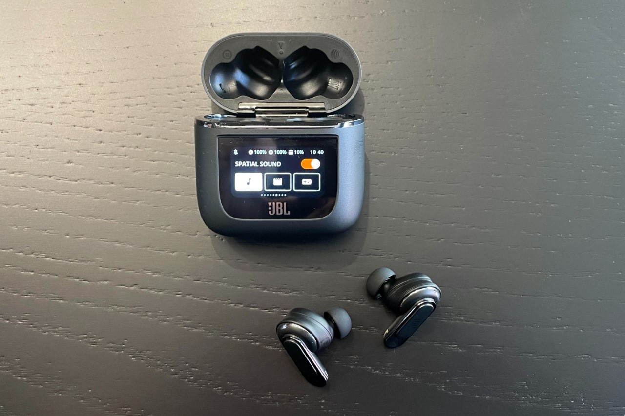 JBL unveils the Tour PRO 2 TWS Earbuds with an actual touchscreen