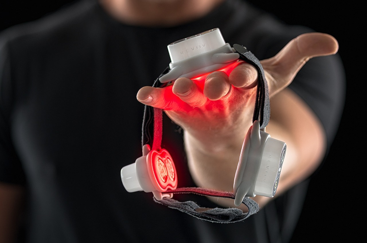 #Modular wearable uses dual-light therapy to reduce pain and inflammation, and boost circulation