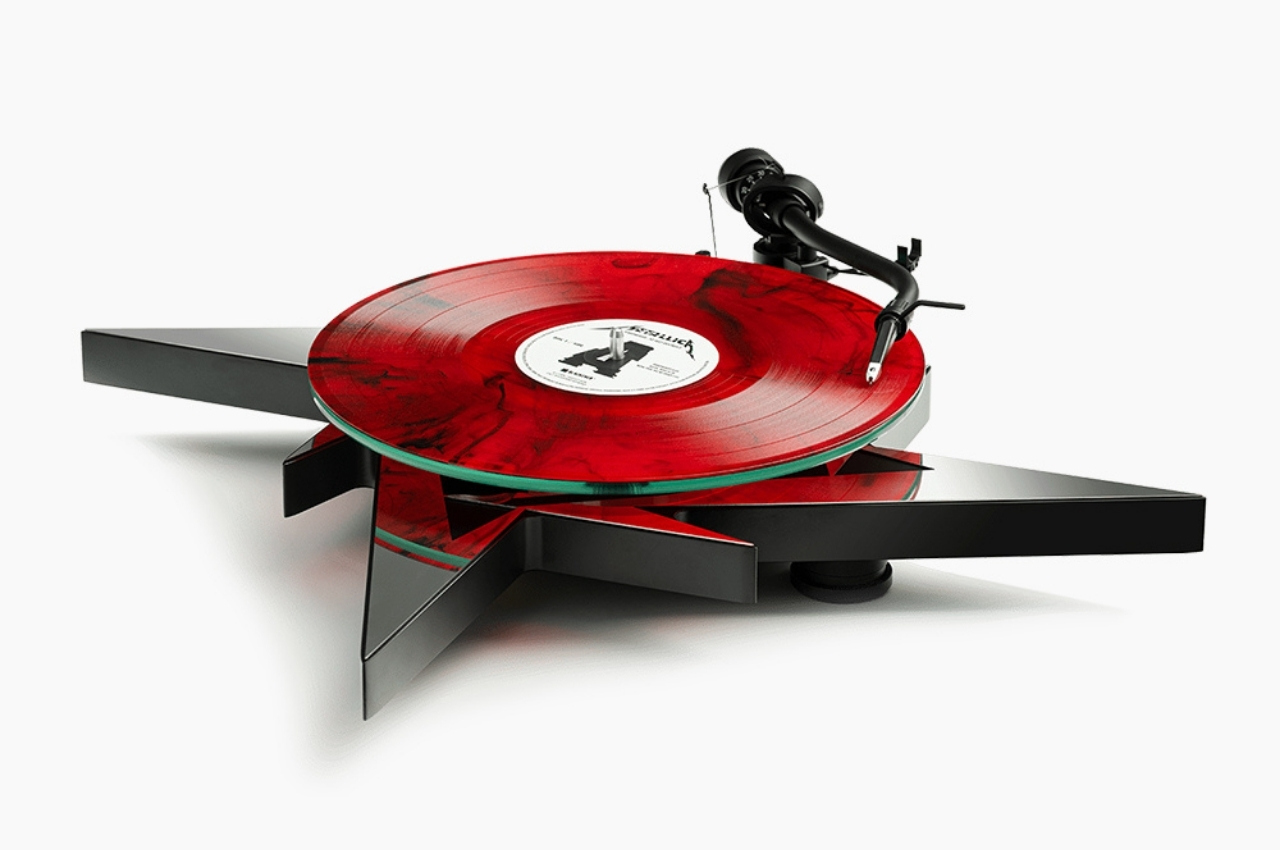 #Metallica-themed turntable jumps on the band’s renaissance