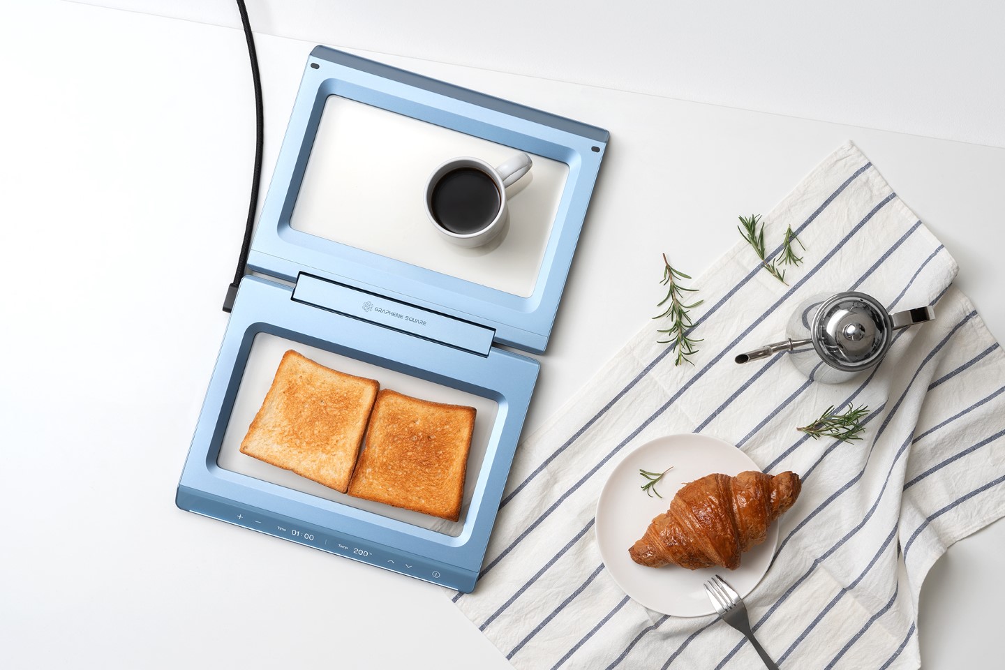 #See-through toaster concept uses graphene-lined sheets of glass to toast your bread slices in plain sight