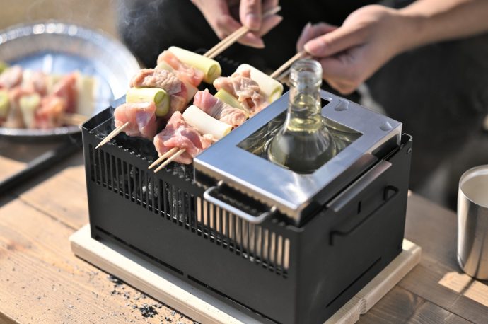 This tiny modular tabletop griller lets you cook in 7 different ways, making outdoor cooking fun again